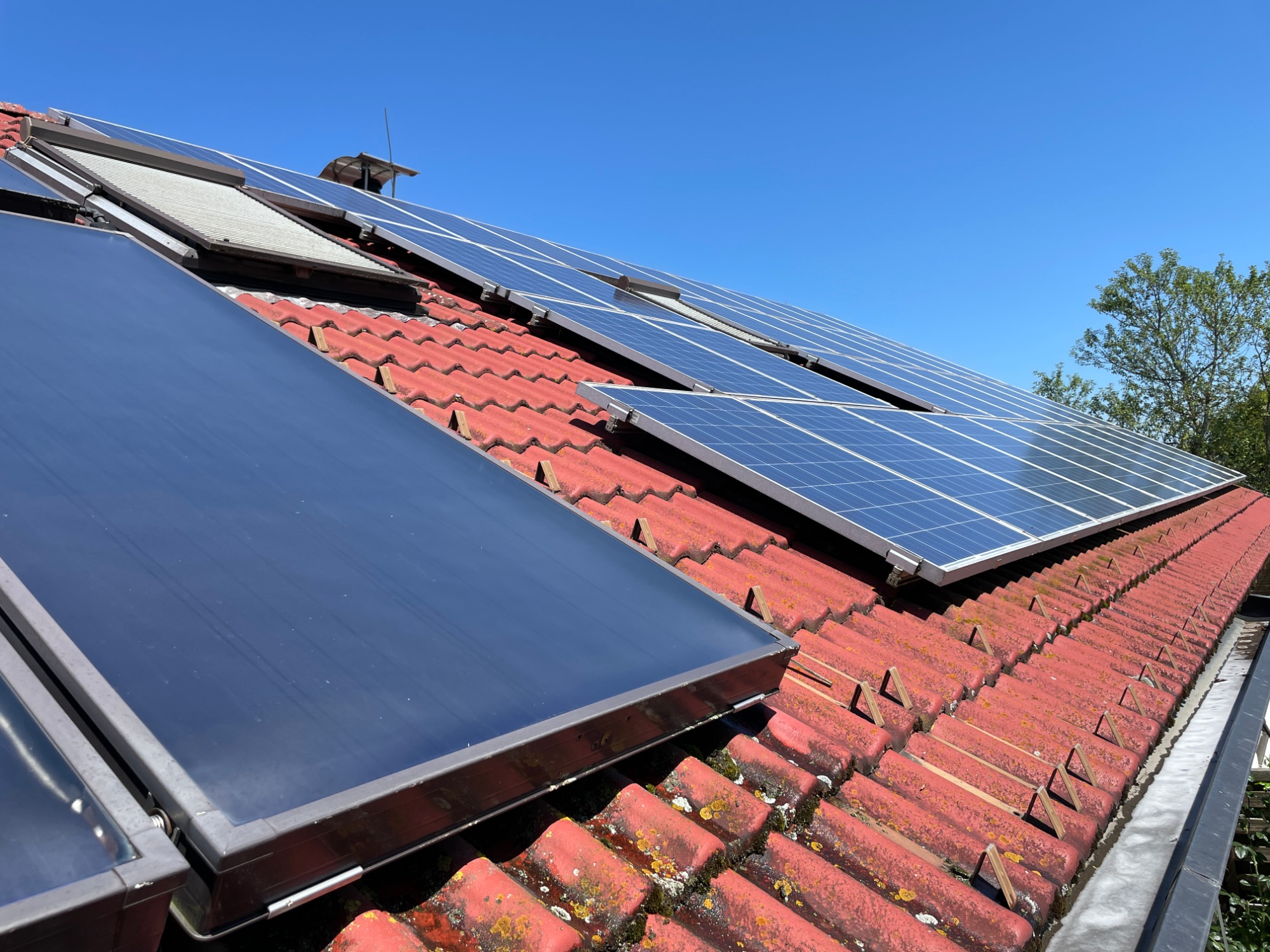 PV + Solarthermie – Photovoltaik-Reinigung in Oberhöfen durch SolarTrupp